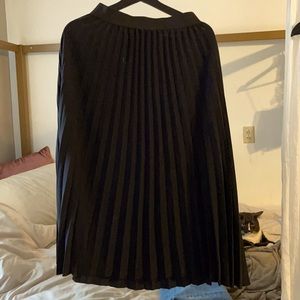 Pleated skirt